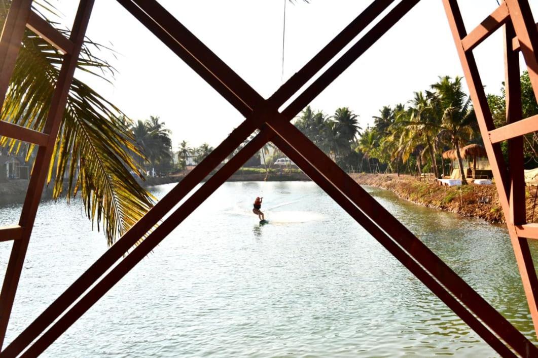 Wake Park Goa Hotel Arambol Bagian luar foto