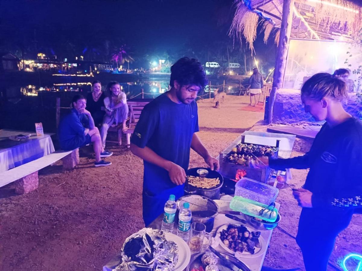 Wake Park Goa Hotel Arambol Bagian luar foto
